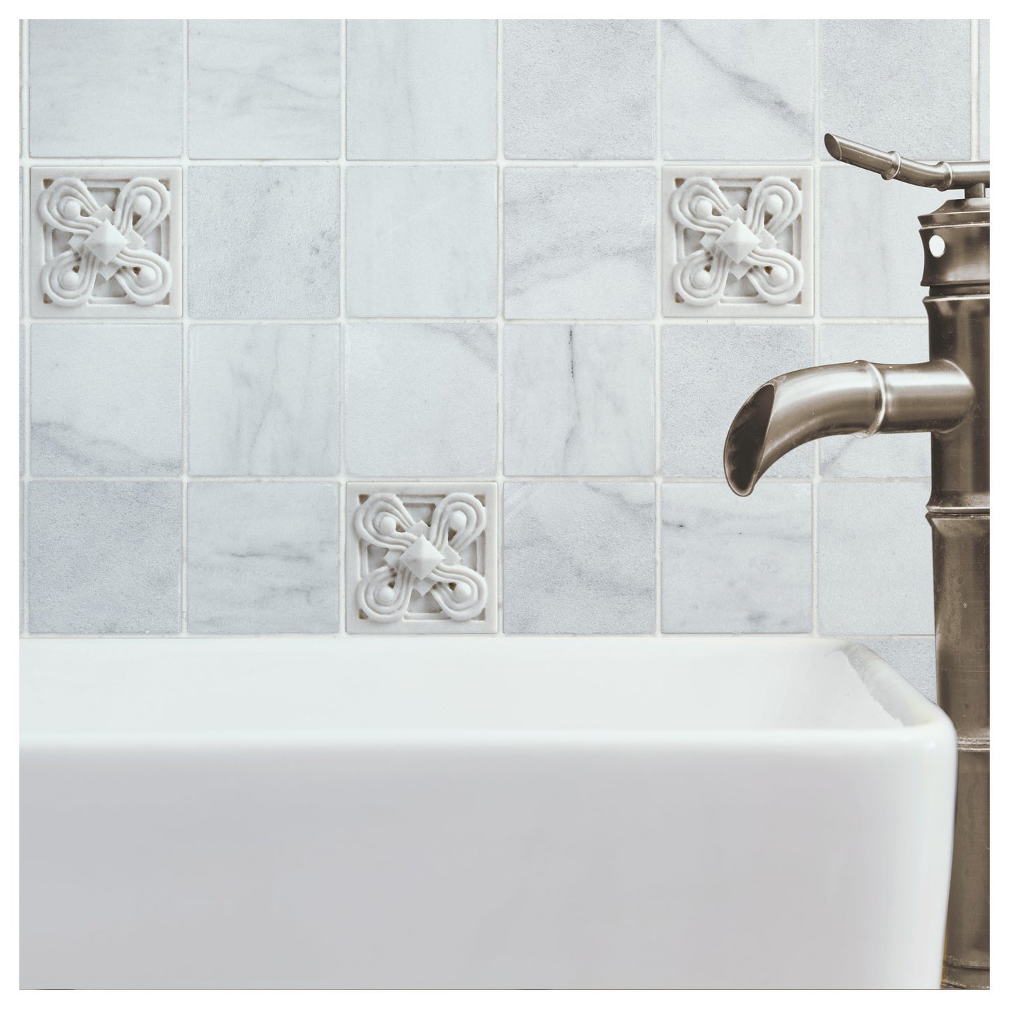 Marmi Di Napoli Deco Carrara Insert 2 1/2" x 2 1/2"