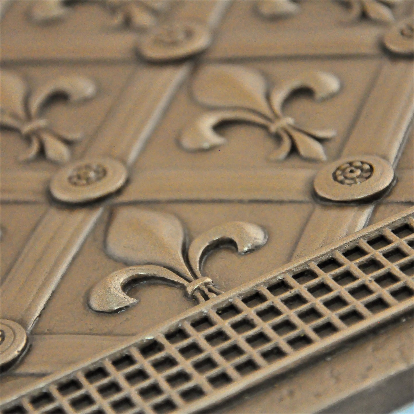 Backsplash Metal Mural Tile Hand Made Plaque Fleur De Lis 12" x 16" Bronze