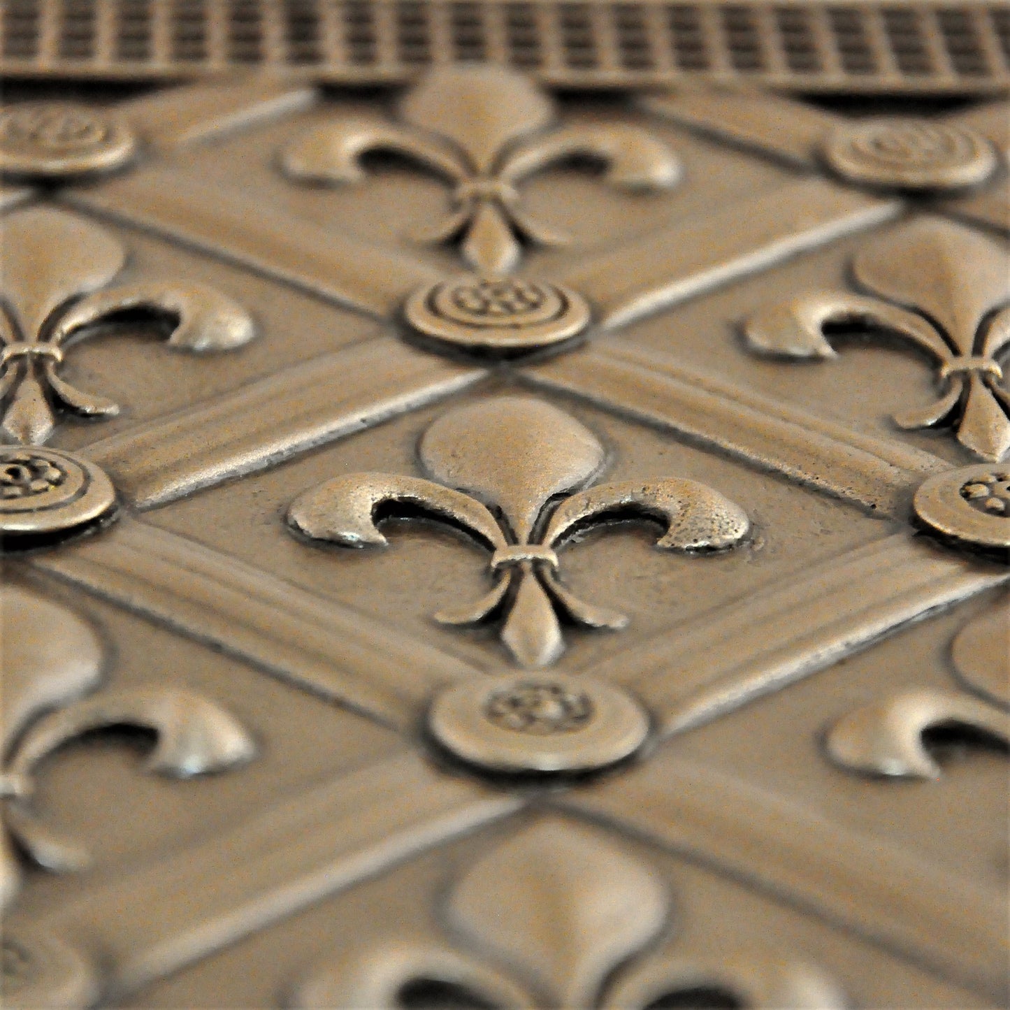 Backsplash Metal Mural Tile Hand Made Plaque Fleur De Lis 12" x 16" Bronze